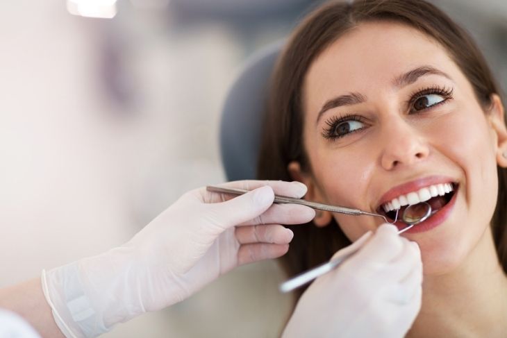  Why does your dentist recommend you visit them every 6 months? 